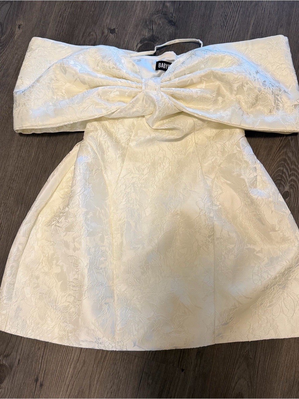 ✨NEVER WORN✨ Baby Phat Ivory Floral Brocade Girls' Dress